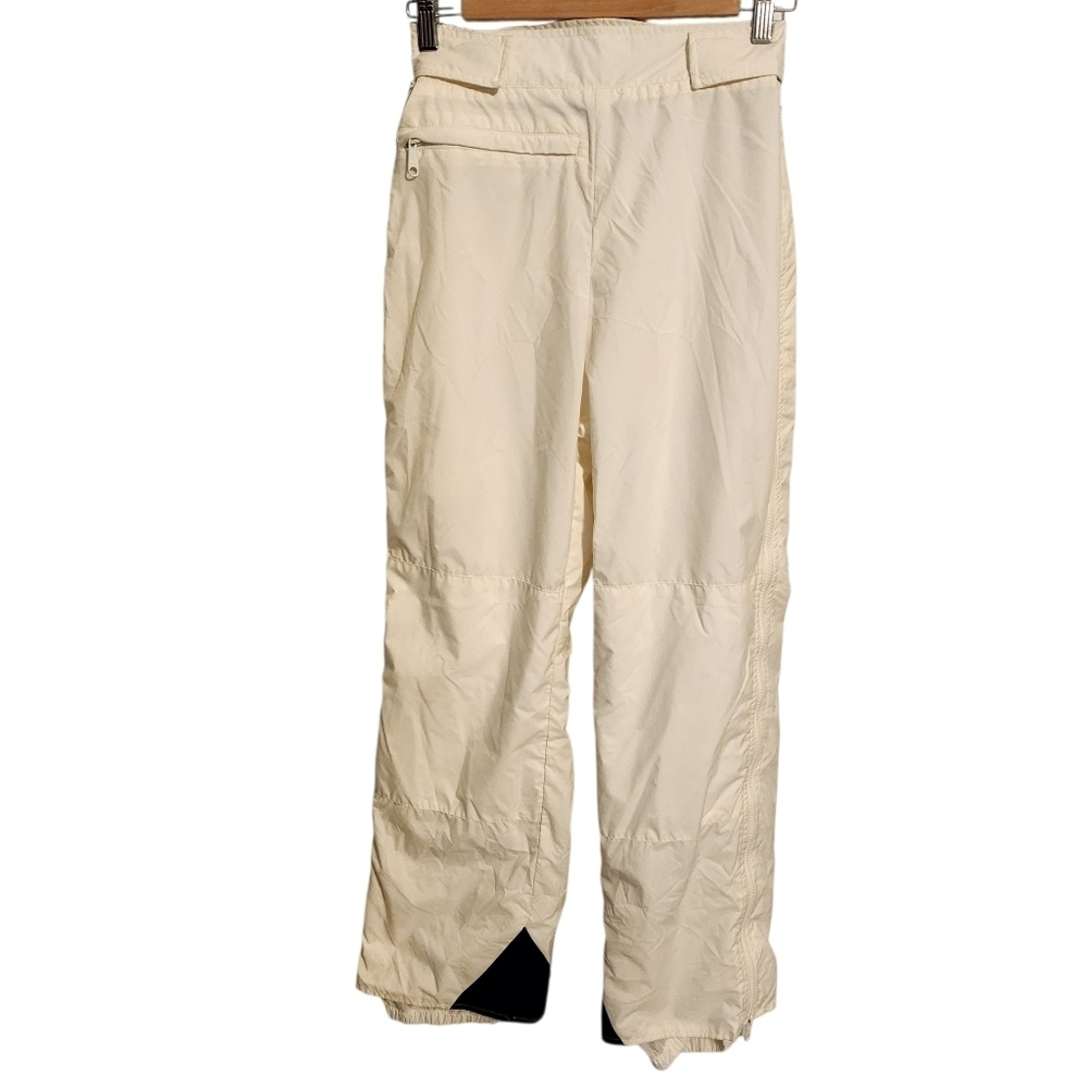 Woolrich Company | Women's White Nylon Ski Or Snowboarding Pants (Size Medium)